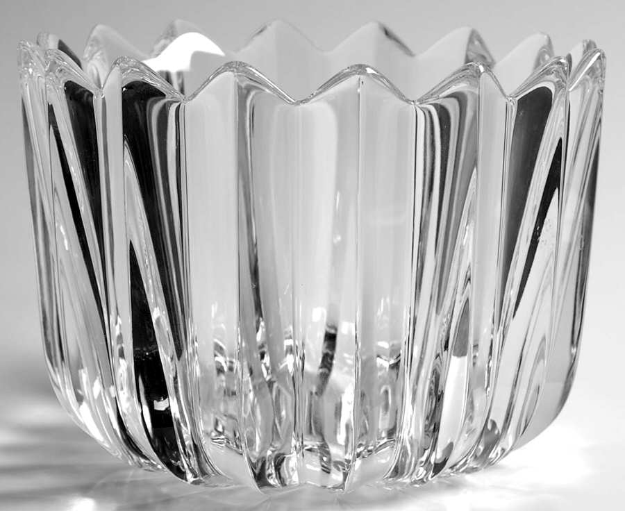 Fleur 7" Round Bowl by Orrefors-1