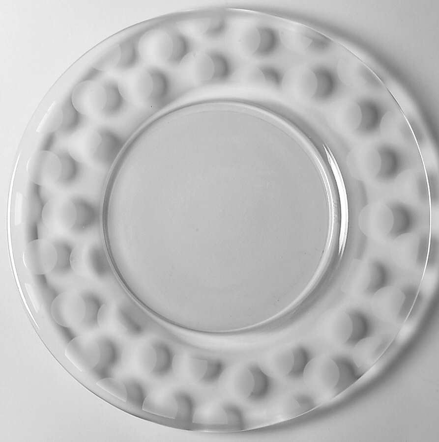 Clara Luncheon Plate by Orrefors-1