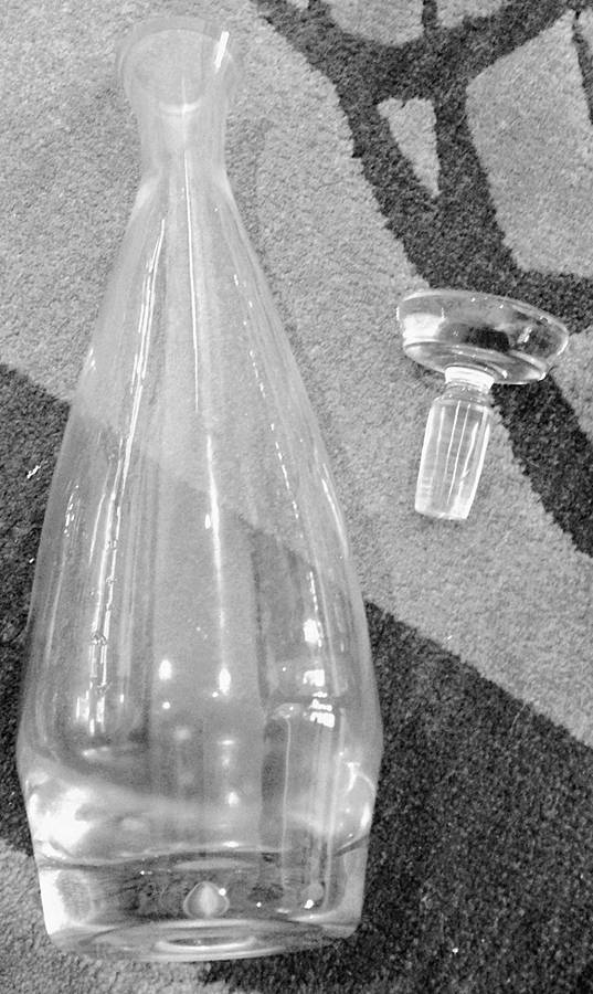 Jazz Me Decanter & Stopper by Orrefors-1