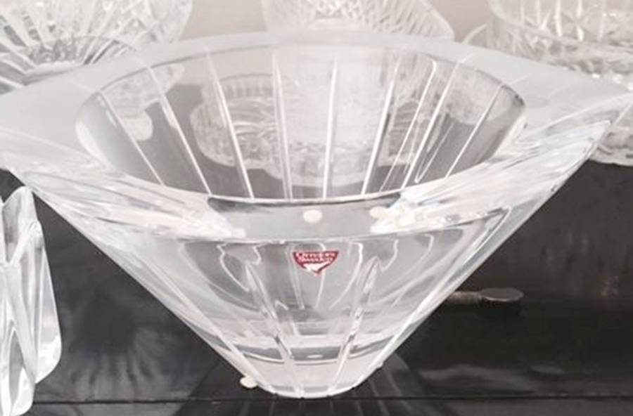 Marin Vertical Cut (Cut base) 10" Oval Bowl by Orrefors-1