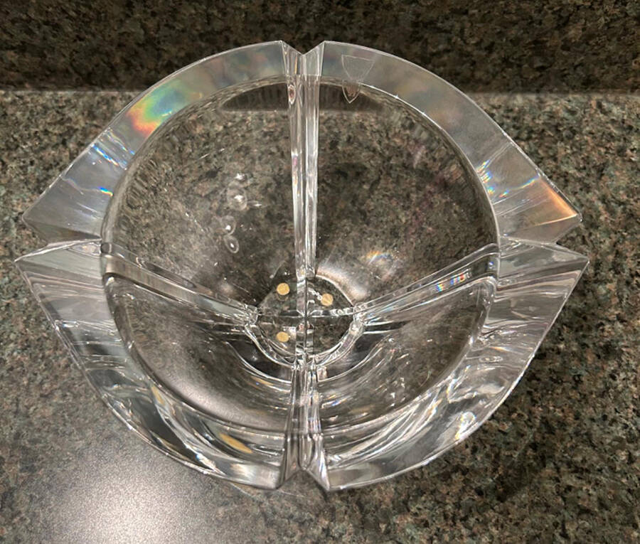 Marin Vertical Cut (Indent base) 8" Round Bowl by Orrefors-1