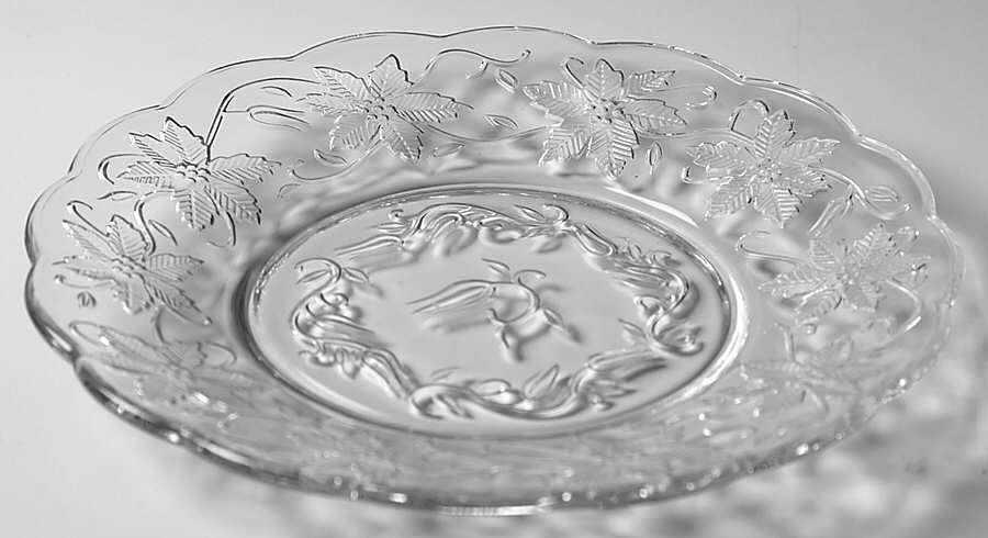Fantasia Luncheon Plate by Princess House-1