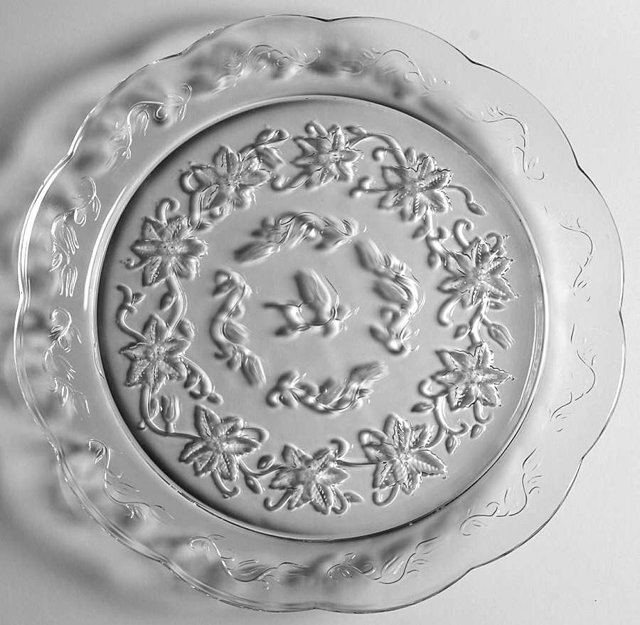 Fantasia Dinner Plate by Princess House-1