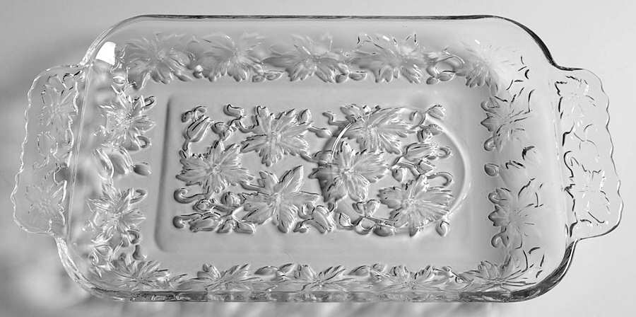 Fantasia Soup/Sandwich-Sandwich Tray by Princess House-1