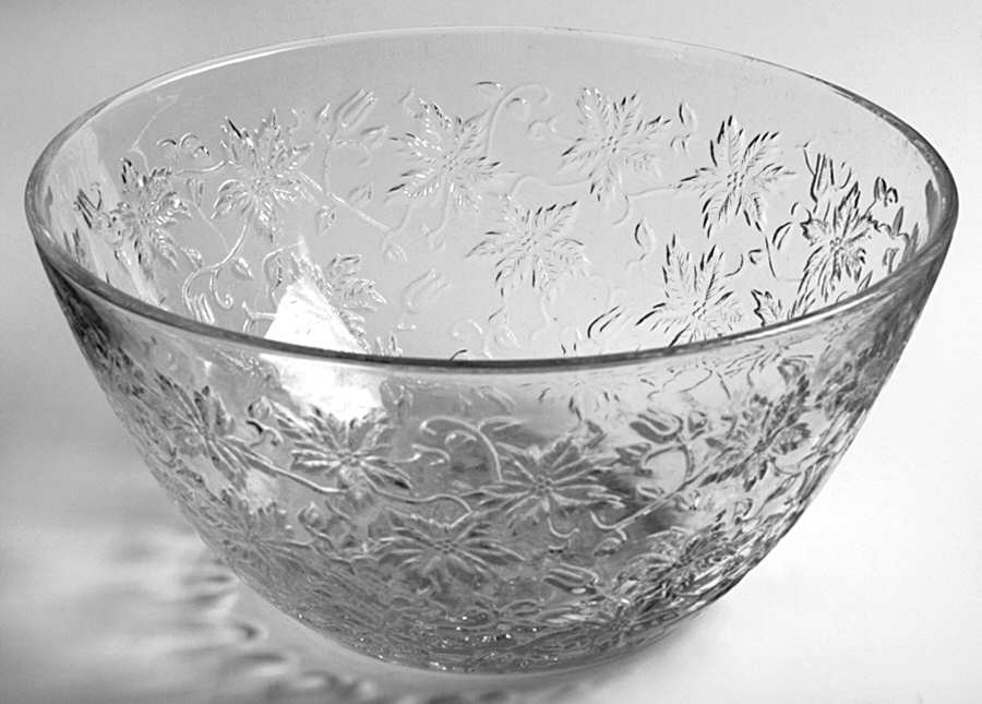 Fantasia 10" Salad Bowl by Princess House-1