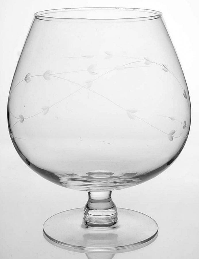 Heritage 8" Oversize Vase Brandy Shape by Princess House-1