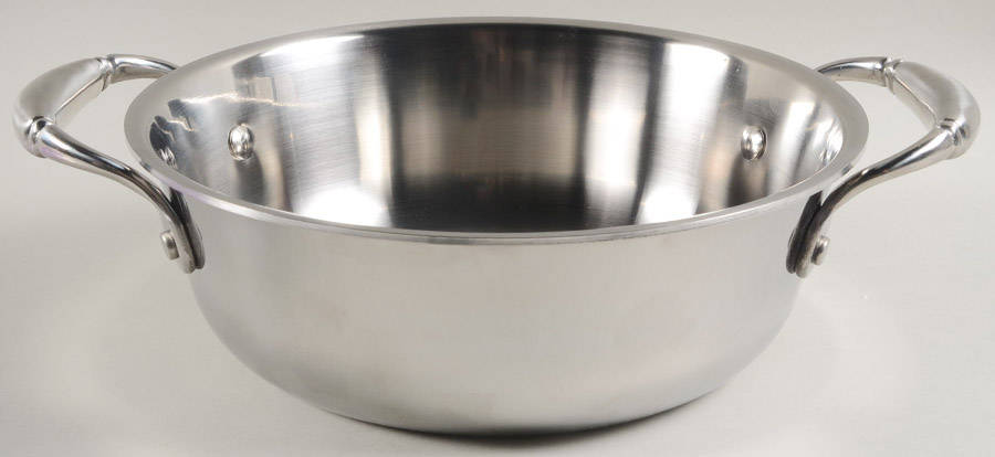 Heritage 2.5 Quart Metal Casserole No Glass Lid by Princess House-1