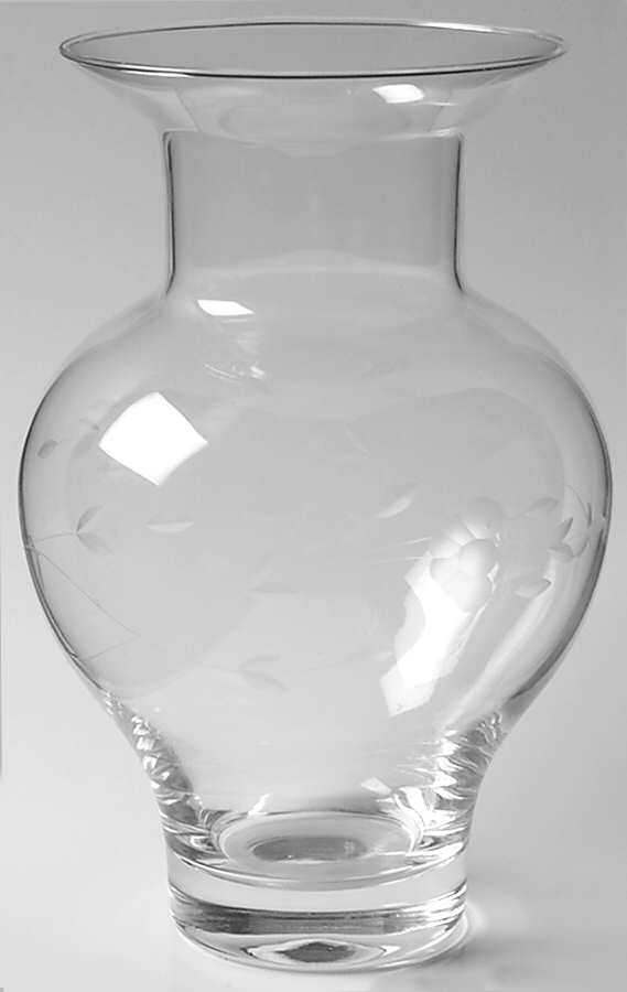 Heritage 8" Flower Vase by Princess House-1