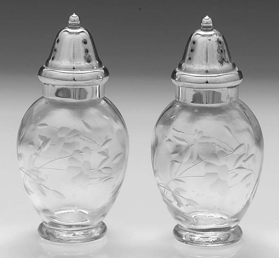 Heritage Shaker Set with Metal Lids by Princess House-1