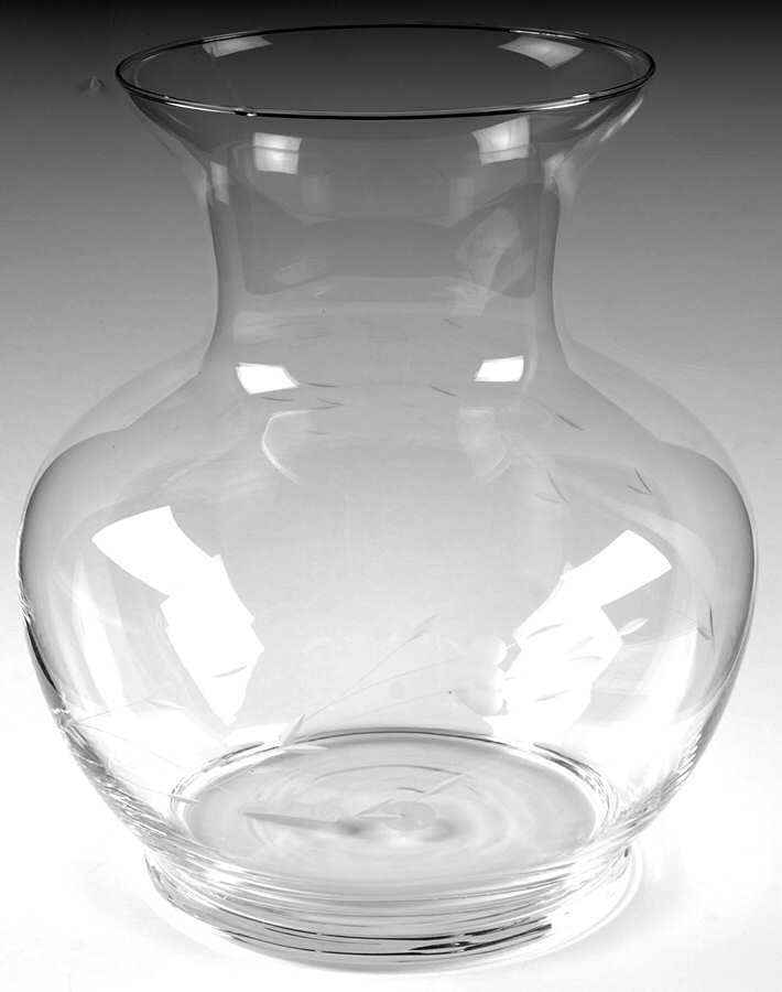 Heritage 11" Flower Vase by Princess House-1