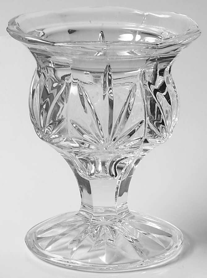 Highlights - Royal Highlights 5" Pillar Candleholder by Princess House-1