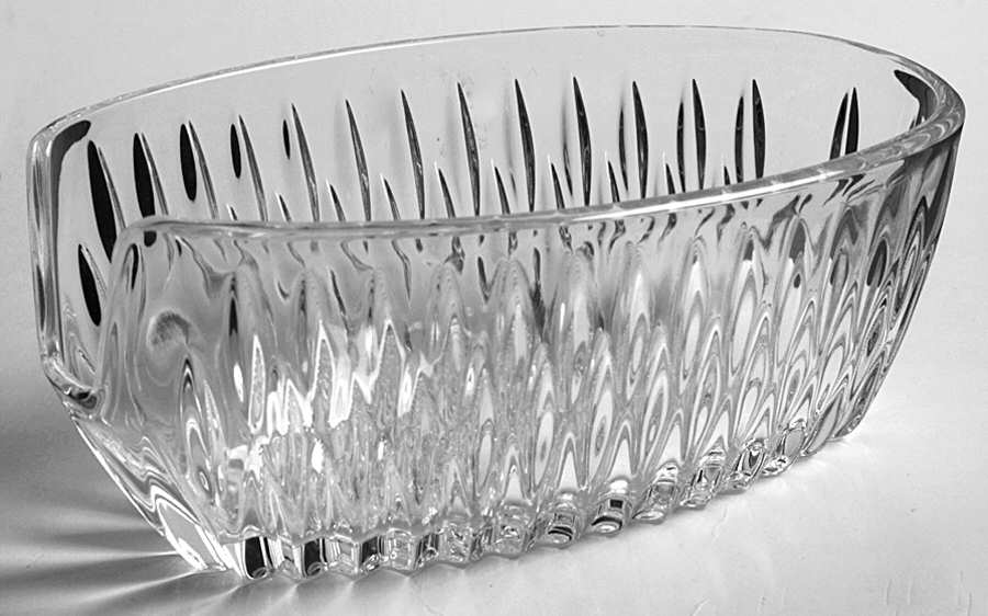 Highlights - Royal Highlights Spoon Holder by Princess House-1