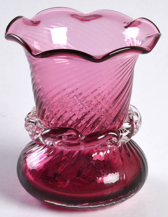 Cranberry 3" Bud Vase by Pilgrim Glass-1