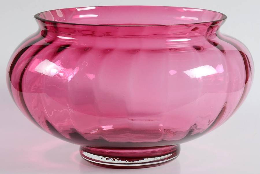 Cranberry 7" Round Bowl by Pilgrim Glass-1