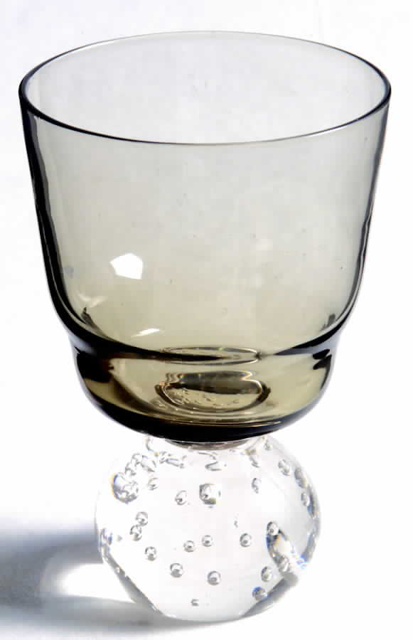 Raindrop Smoke Wine Glass by Portugal-1