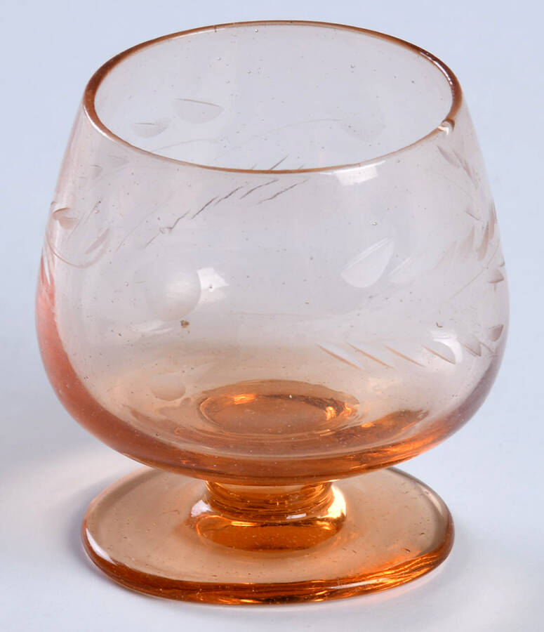 Willow Moon Footed Whiskey by Pioneer (Japan)-1