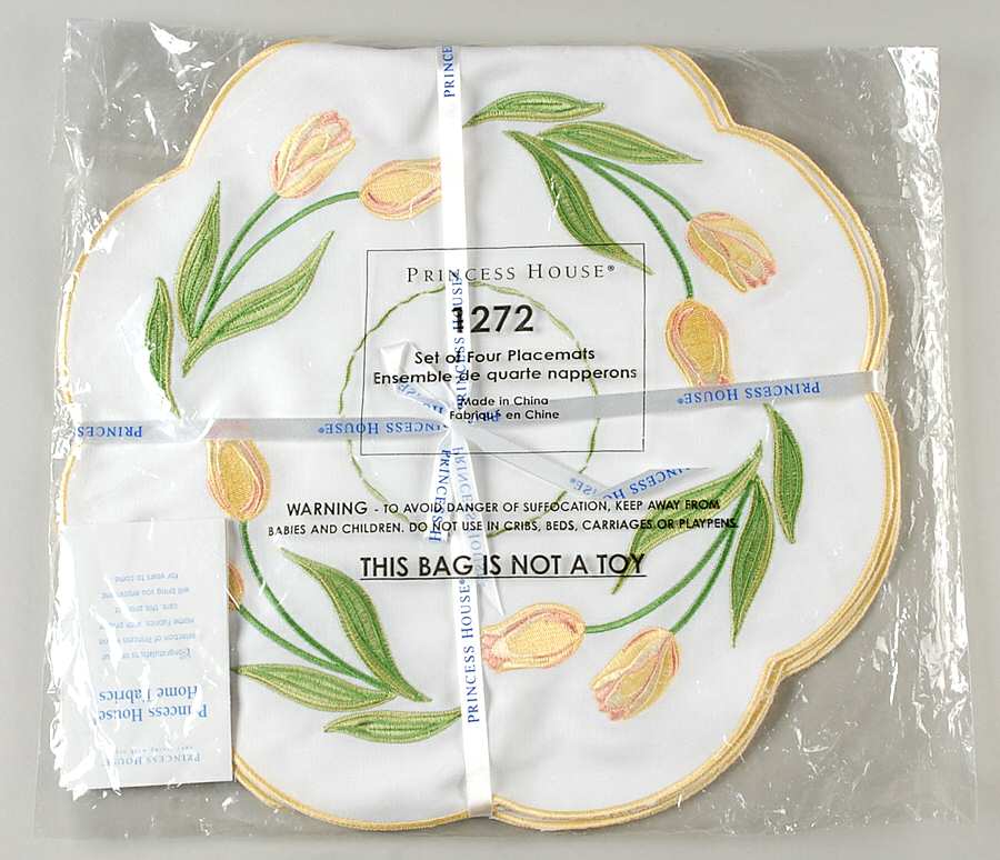 Cottage Tulip Cloth Placemat - Set of 4 by Princess House-1