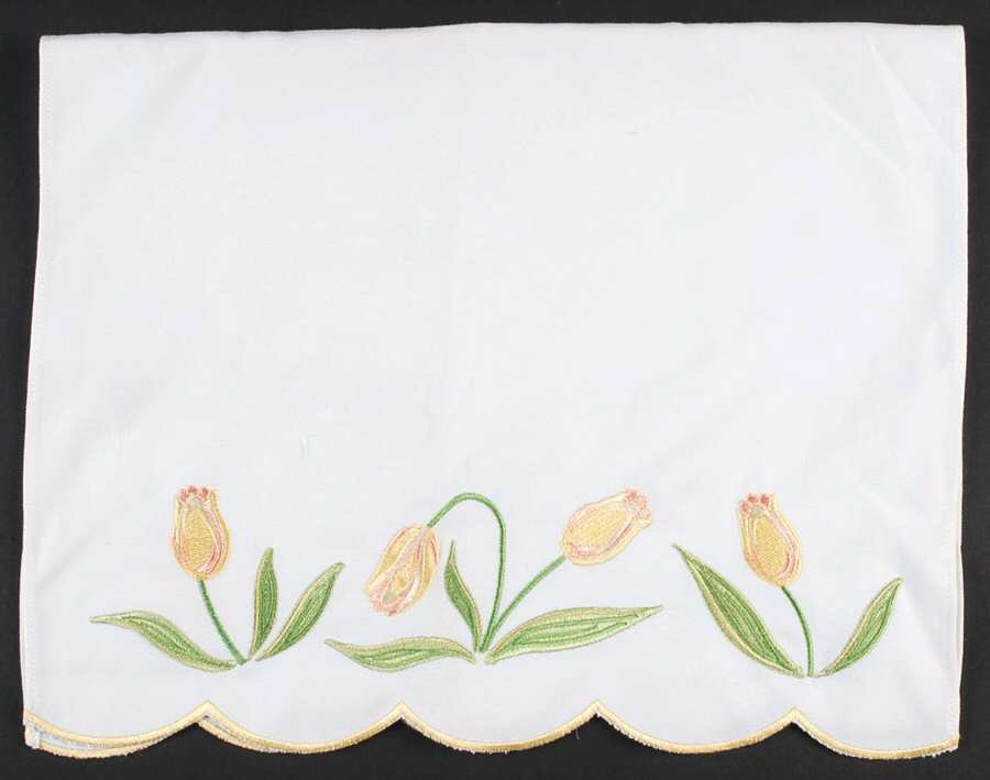 Cottage Tulip Cloth Tea Towels by Princess House-1