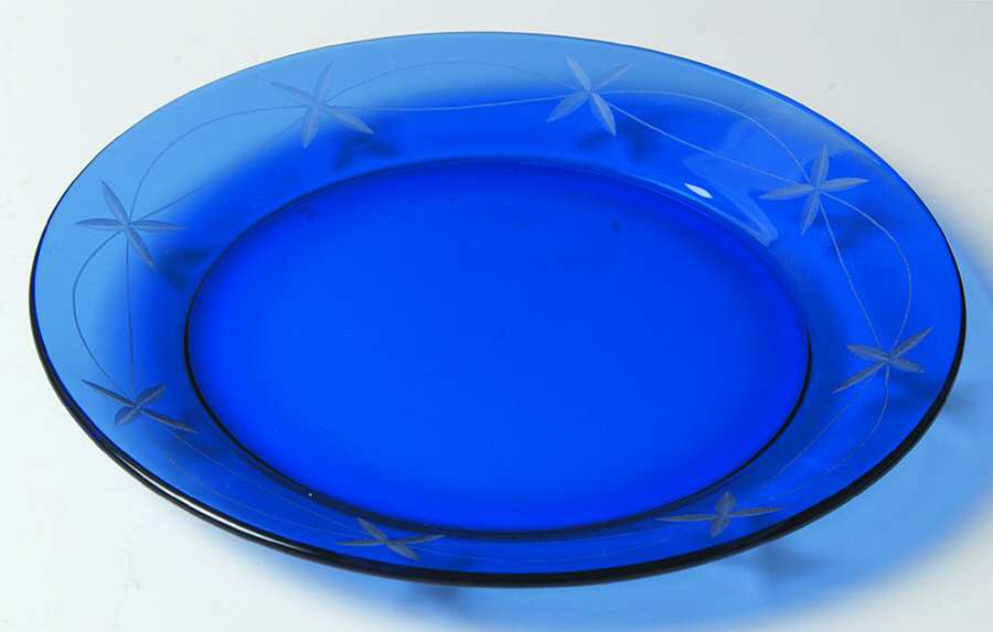 Contemporary Elegance Blue Luncheon Plate by Princess House-1