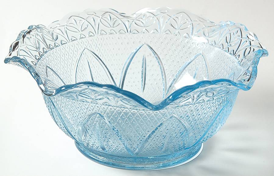 Capri 7" Round Crimped Bowl by Princess House-1