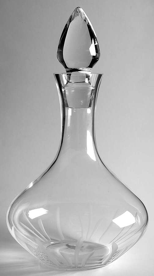 Vignette Decanter & Stopper by Princess House-1