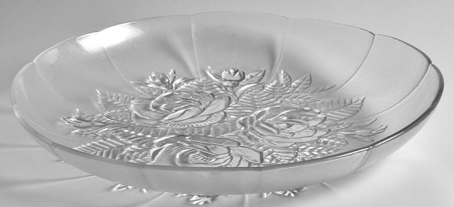 Livia 12" Chop Plate by Pasari Crystal-1