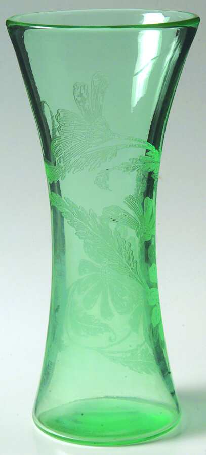 Daisy Green 7" Flower Vase by Paden City-1