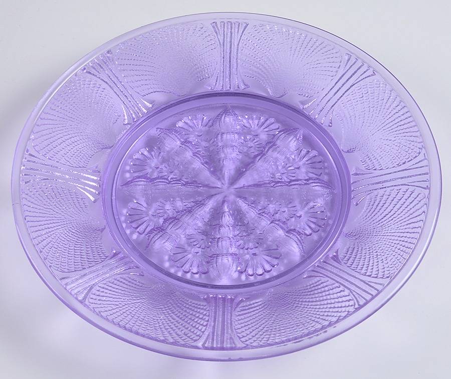 Seashell Lilac Dinner Plate by Portieux-1