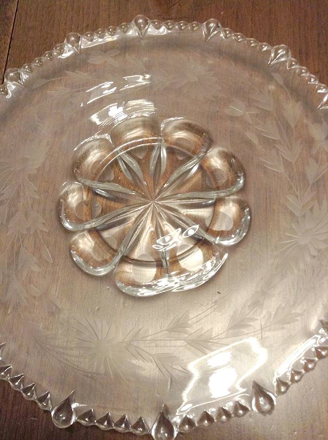 555-8 11" Sandwich Plate by Paden City-1