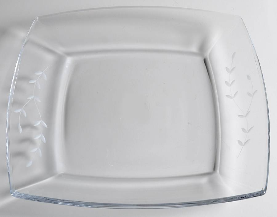 Princess Moderna Dinner Plate by Princess House-1