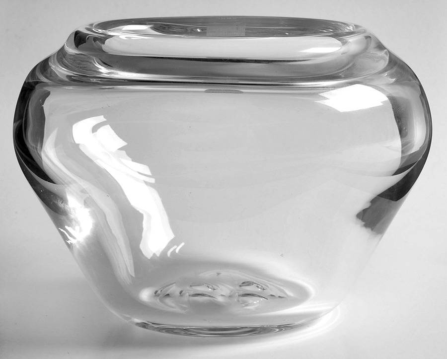Nowlan 5" Rose Bowl by Simon Pearce-1