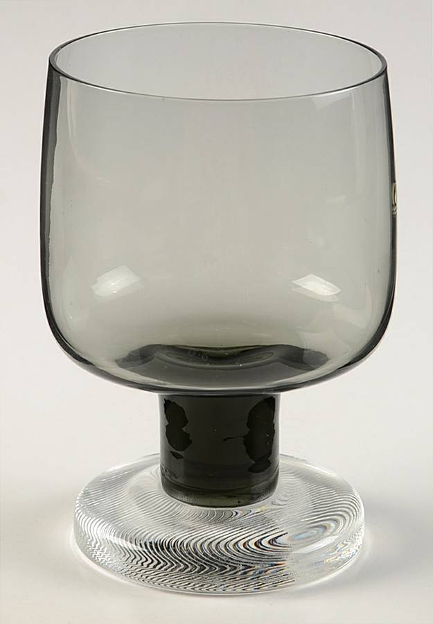 PKG2 Water Goblet by Pukeberg Glass-1