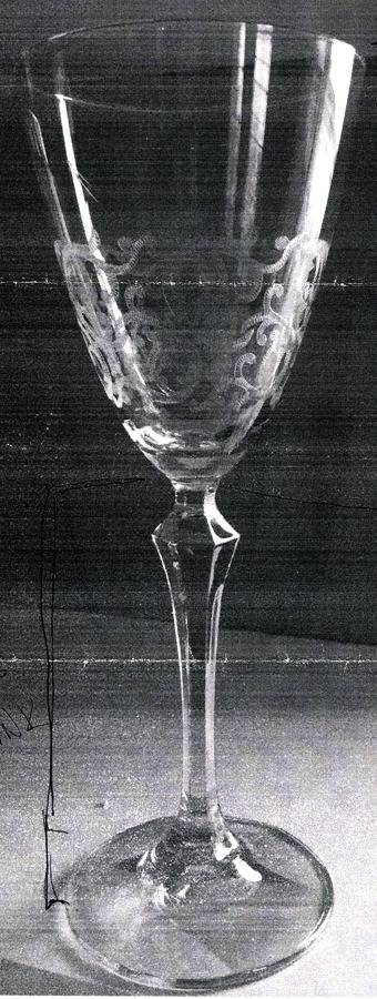 P1C70 Wine Glass by Pier 1-1