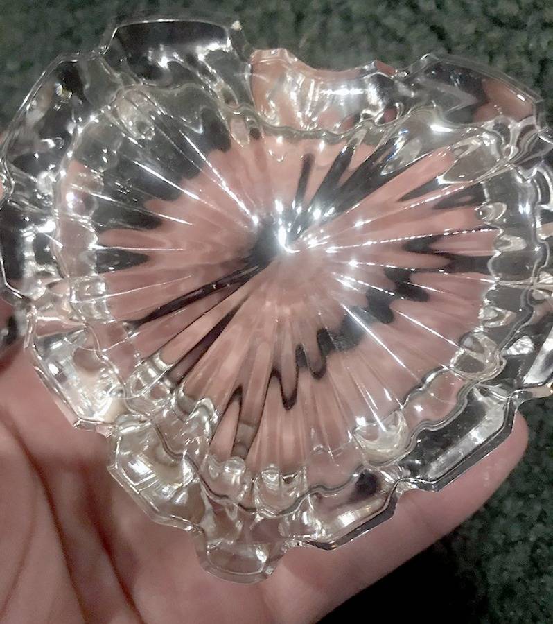 PLZ6 Small Heart Box & Lid by Cristal au Plomb-1