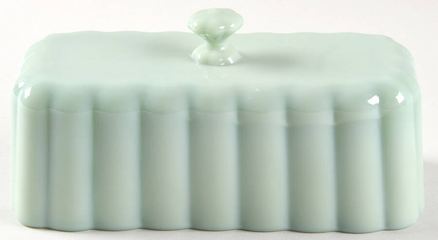 Timeless Beauty 1/4 Pound Butter Dish, No Lid by Pioneer Woman Glass-1