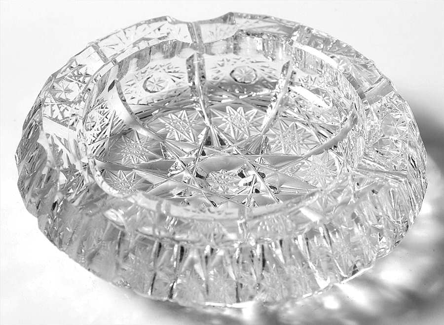 Queen Lace (Round Bowl Shape) 3" Ashtray by Queen Lace-1