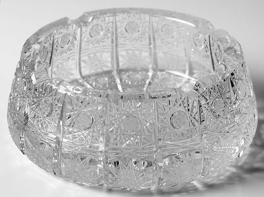 Queen Lace (Round Bowl Shape) 5" Ashtray by Queen Lace-1