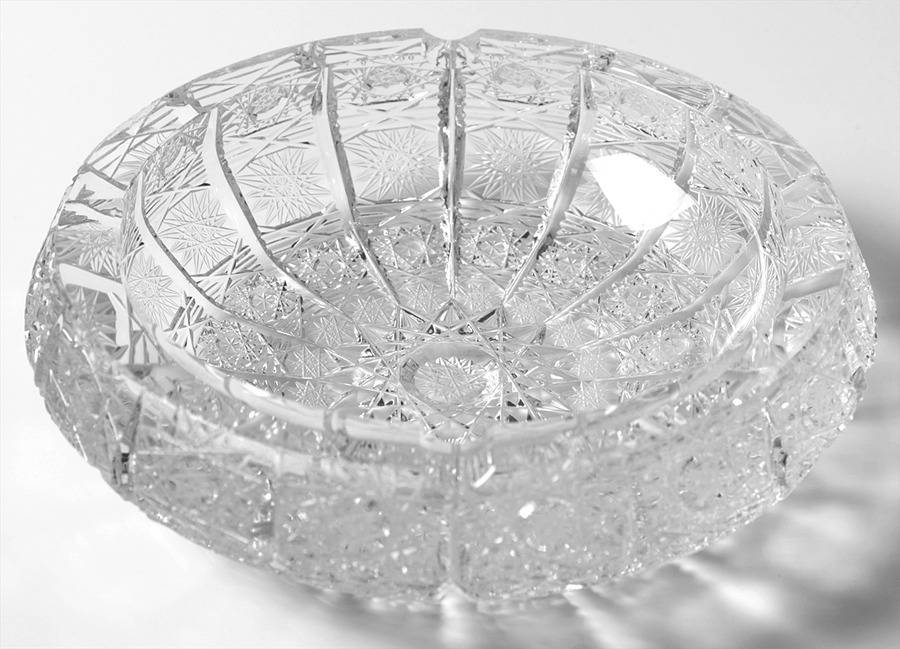 Queen Lace (Round Bowl Shape) 6" Round Ashtray by Queen Lace-1