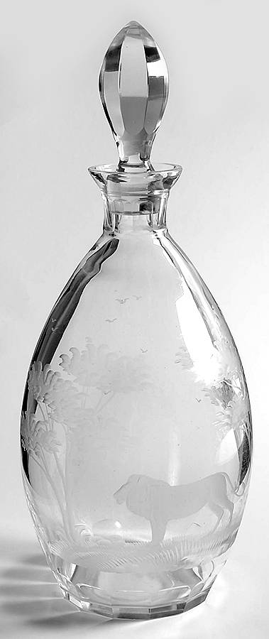 Kenyan-African Wine Decanter & Stopper by Queen Lace-1