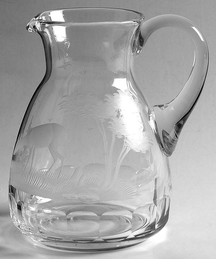 Americana-American 32 Oz Pitcher by Queen Lace-1