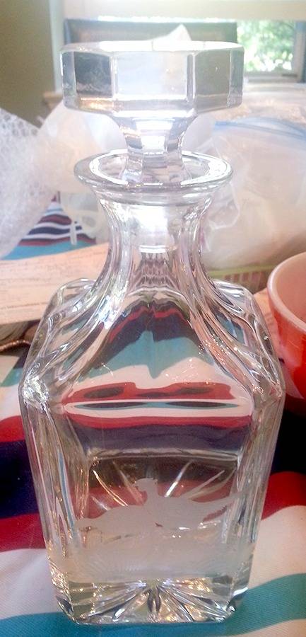 Americana-American Square Decanter & Stopper by Queen Lace-1
