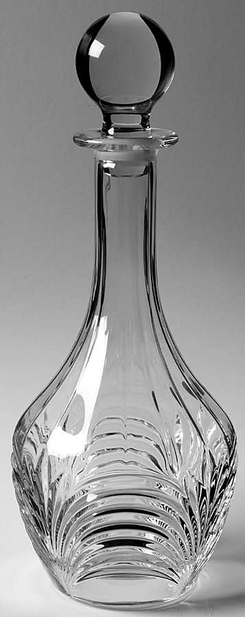 Aurea Decanter & Stopper by Royal Crystal Rock-1
