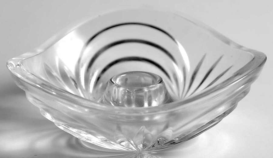 Aurea Single Light Candlestick by Royal Crystal Rock-1