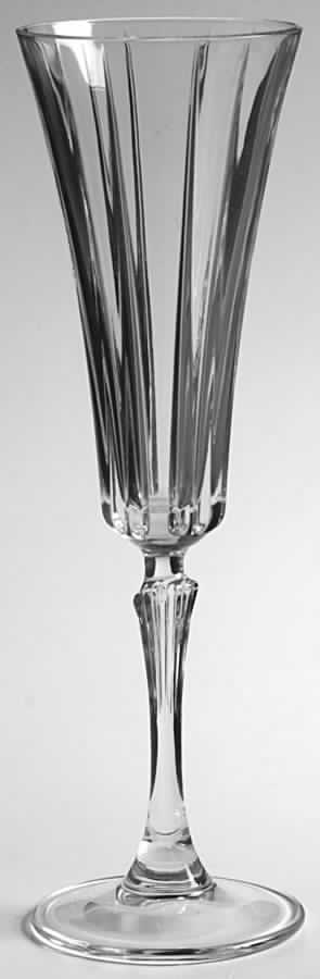 Novecento Fluted Champagne by Royal Crystal Rock-1