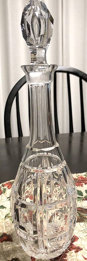 Chesterfield Decanter & Stopper by Rexxford-1