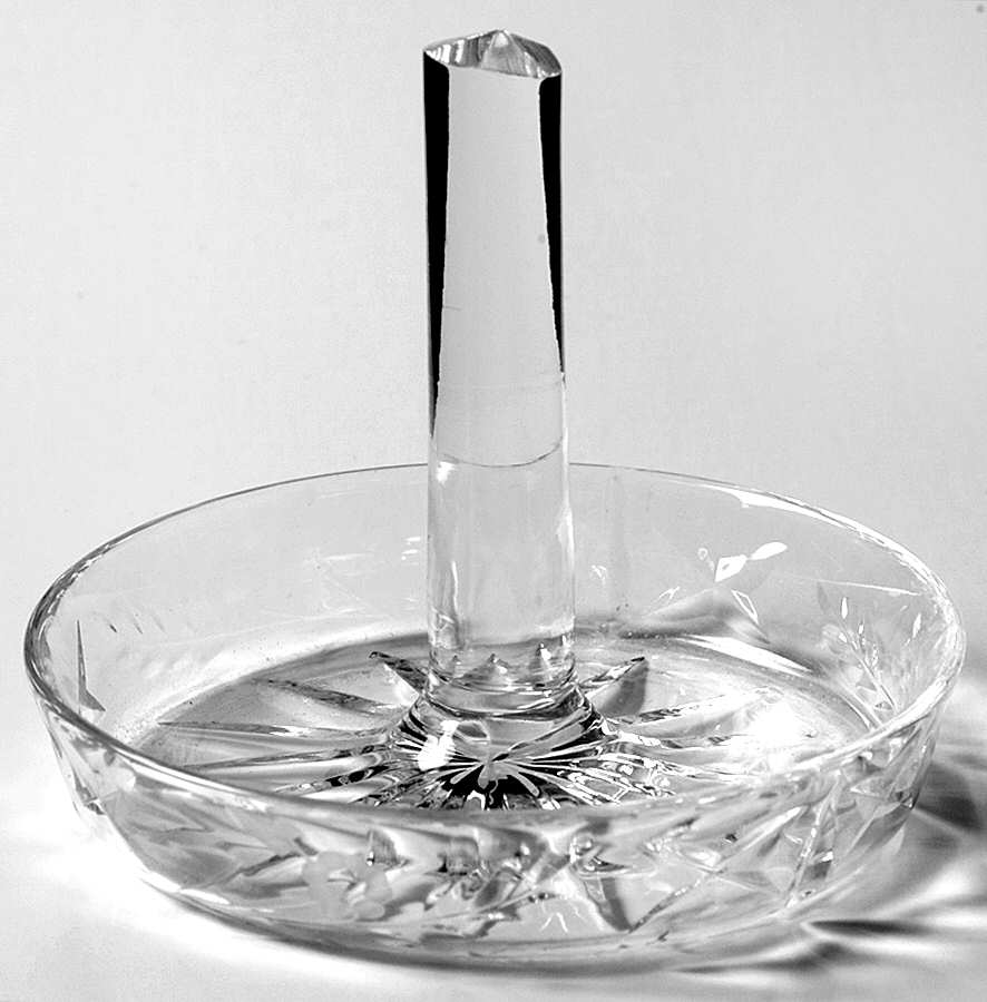 Gallia Ring Holder by Rogaska-1