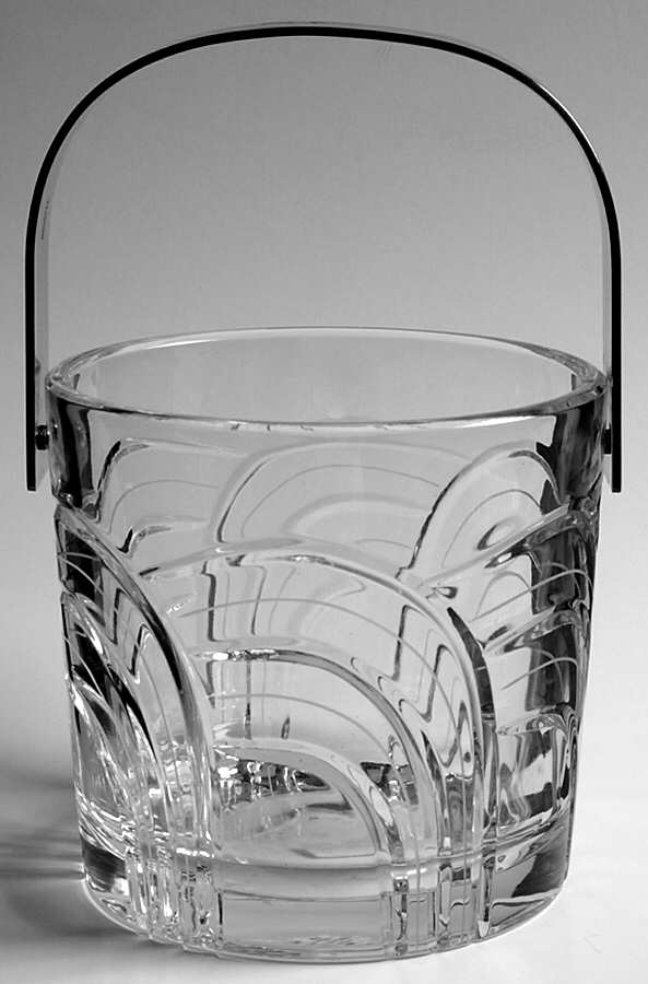 Maestro Ice Bucket with Detachable Handle by Rogaska-1