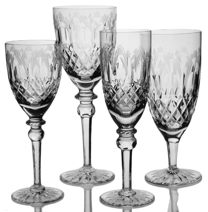 Queen 32 Piece Estate Set by Rogaska-1