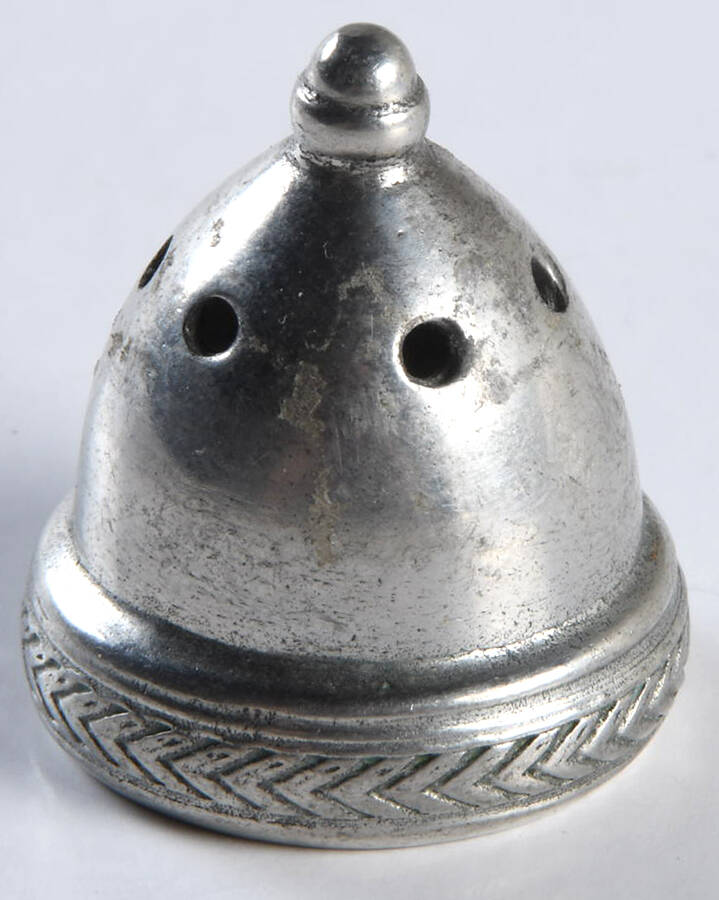 Richmond (No Trim, Notched and Multisided Stem) Metal Lid for Footed Shaker by Rogaska-1