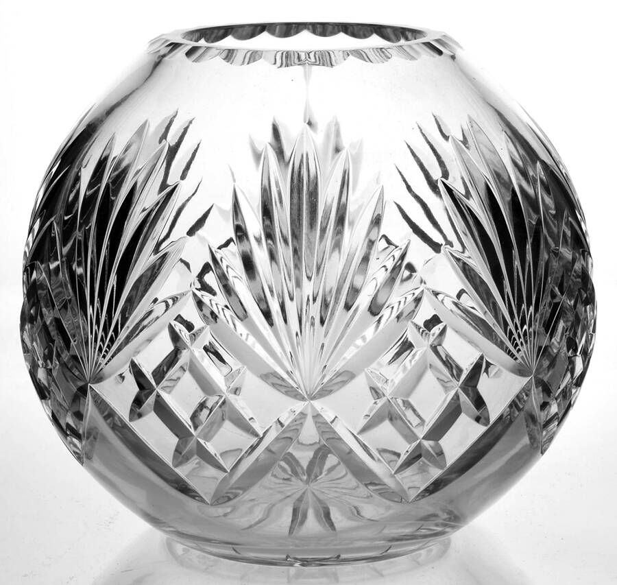 Richmond (No Trim, Notched and Multisided Stem) 6" Rose Bowl by Rogaska-1